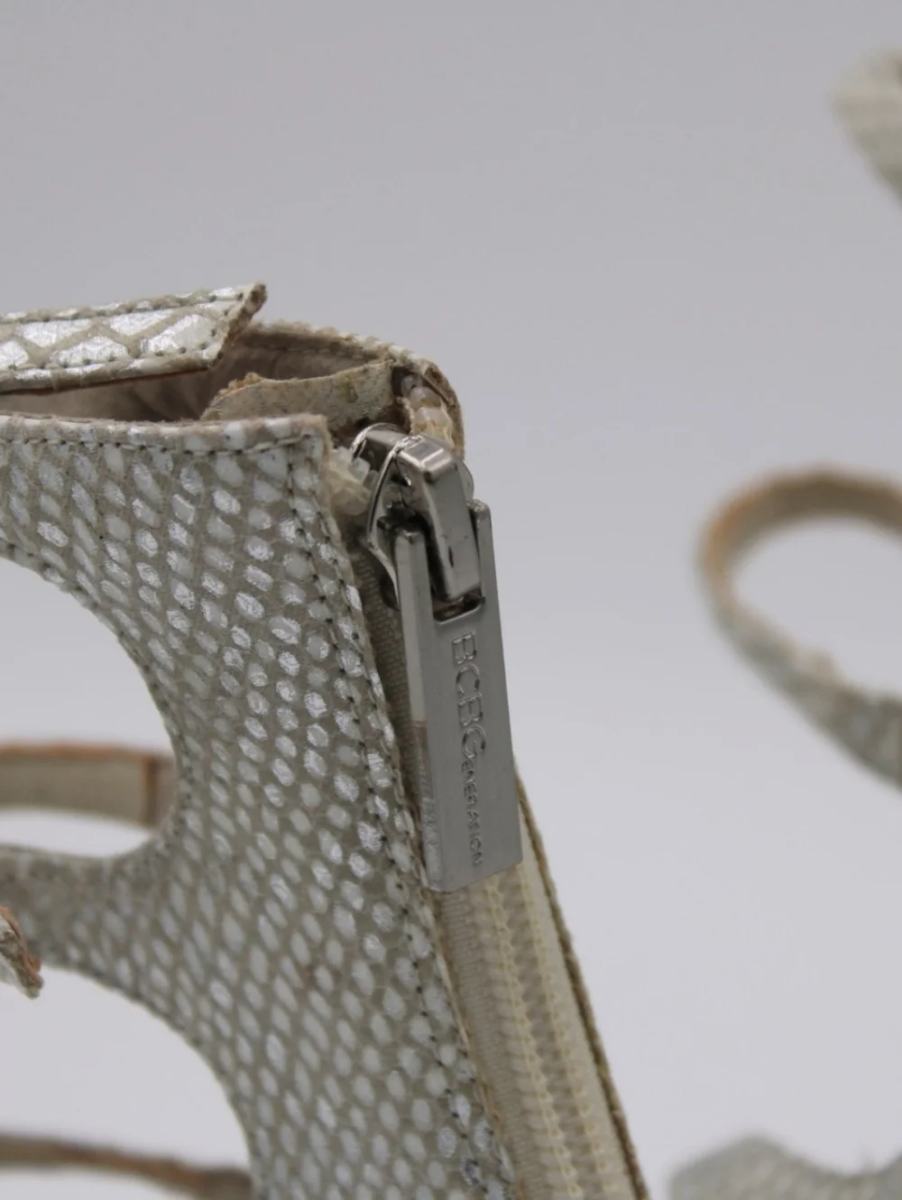 BCBGeneration Snakeskin Strappy Heels Silver Cream Size 9